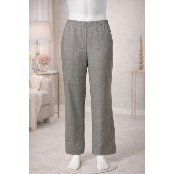 Alfred Dunner Pants - Gray Plaid Pull-On Pants Women’s Petite 8P Alfred Dunner Stretch Waist